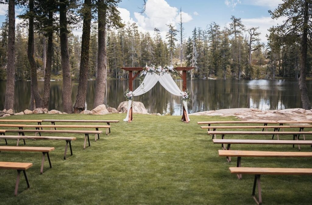 Deer Lake Wedding Events Ceremony setup